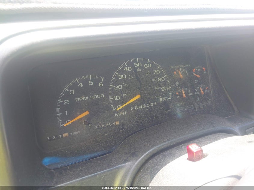 1999 GMC YUKON auction photo 7