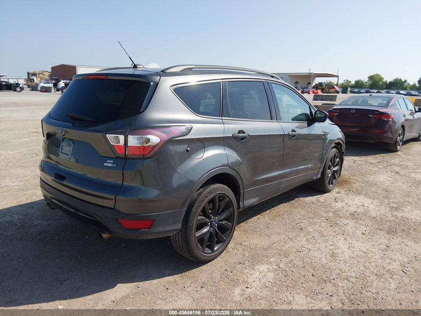 Vin: 1fmcu9gd2hua30891, lot: 46184765, ford escape se 20174