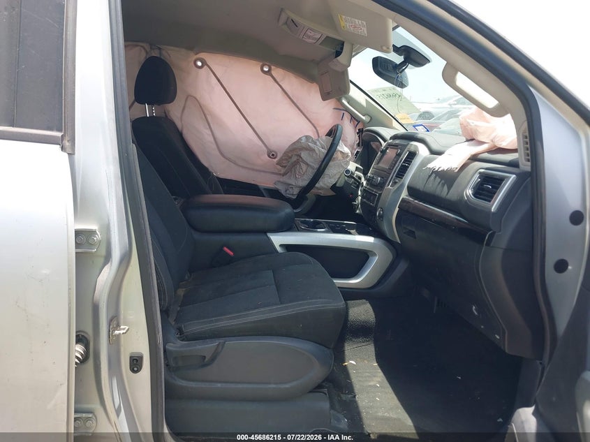 2017 NISSAN TITAN XD auction photo 5