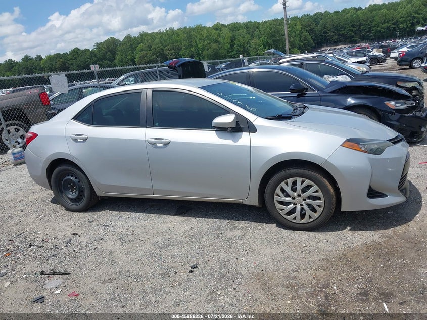 2017 Toyota Corolla Le VIN: 2T1BURHE2HC826786 Lot: 45686236