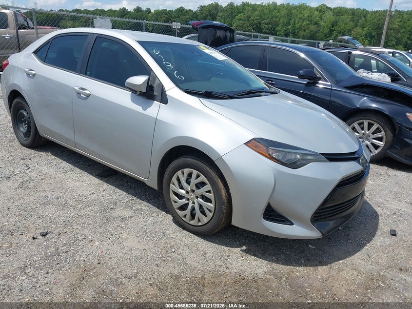 2017 Toyota Corolla Le VIN: 2T1BURHE2HC826786 Lot: 45686236