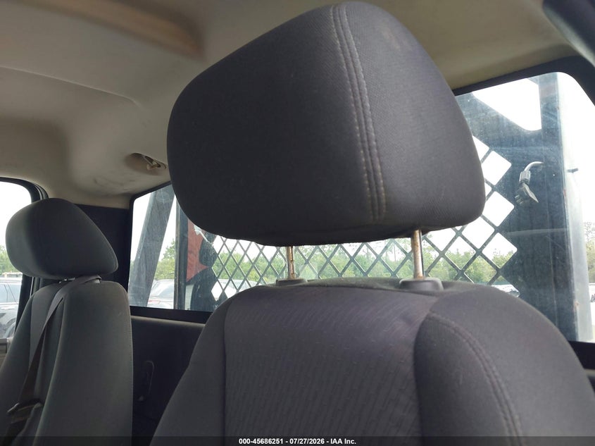 2013 CHEVROLET SILVERADO 3500HD CHASSIS auction photo 7