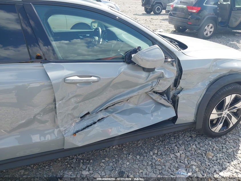 2025 VOLVO V60 CROSS COUNTRY auction photo 6