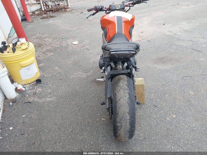 2014 Yamaha Fz09 VIN: JYARN33E4EA003305 Lot: 45686319