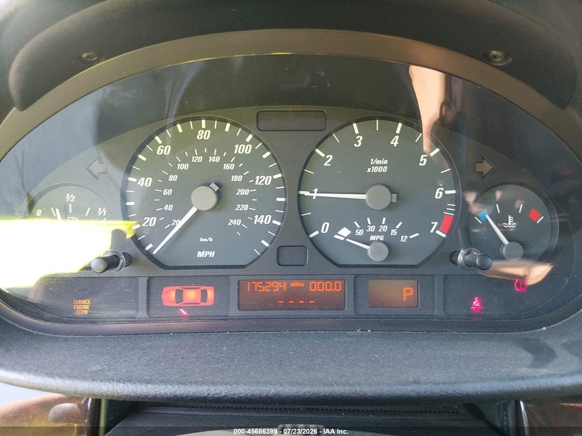 2005 BMW 325CI auction photo 7