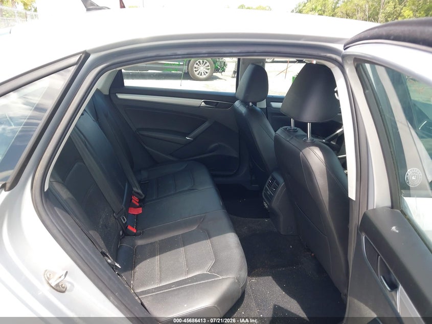 VOLKSWAGEN PASSAT 2019 VIN 1VWLA7A3XKC005295