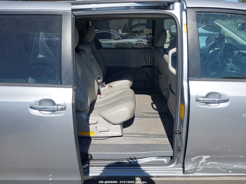 2014 Toyota Sienna Xle V6 8 Passenger VIN: 5TDYK3DC8ES482319 Lot: 45686498