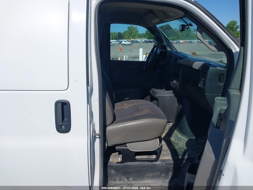 2018 GMC SAVANA 2500 auction photo 5