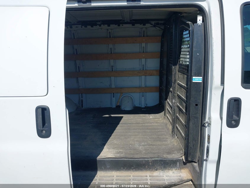 2018 GMC SAVANA 2500 auction photo 8