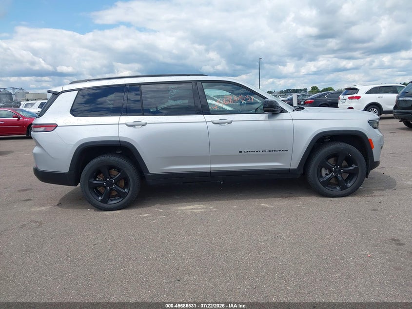 Фото 13 - JEEP GRAND CHEROKEE L