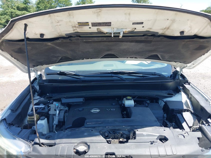 2015 NISSAN PATHFINDER SV · Фото 10