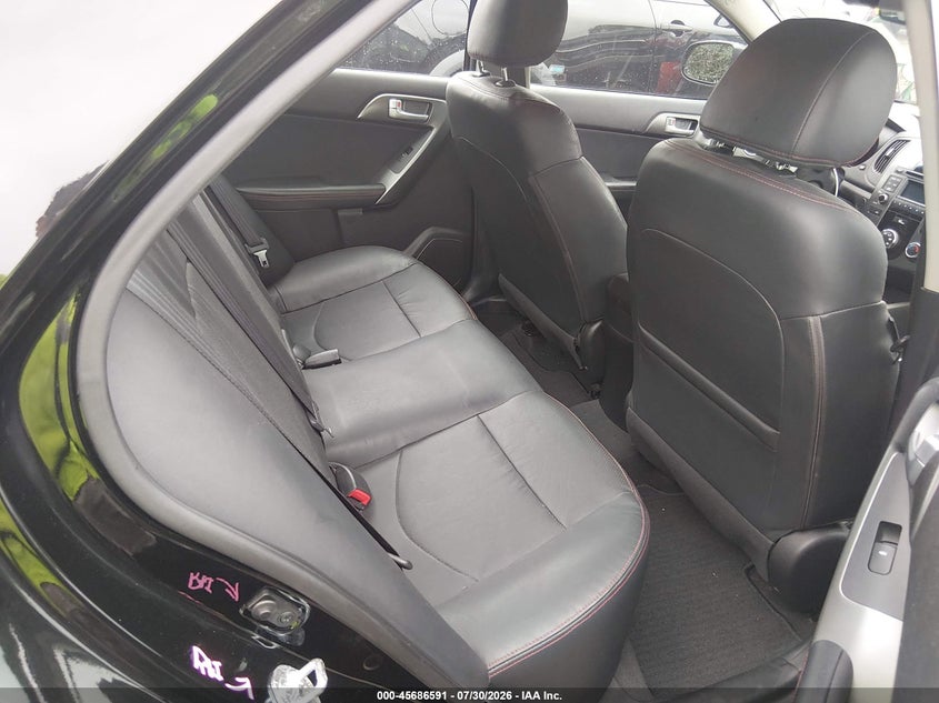 2011 KIA FORTE auction photo 8