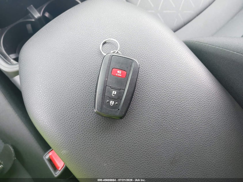 2023 Toyota Rav4 Hybrid Xle VIN: JTMRWRFVXPJ057694 Lot: 45686664