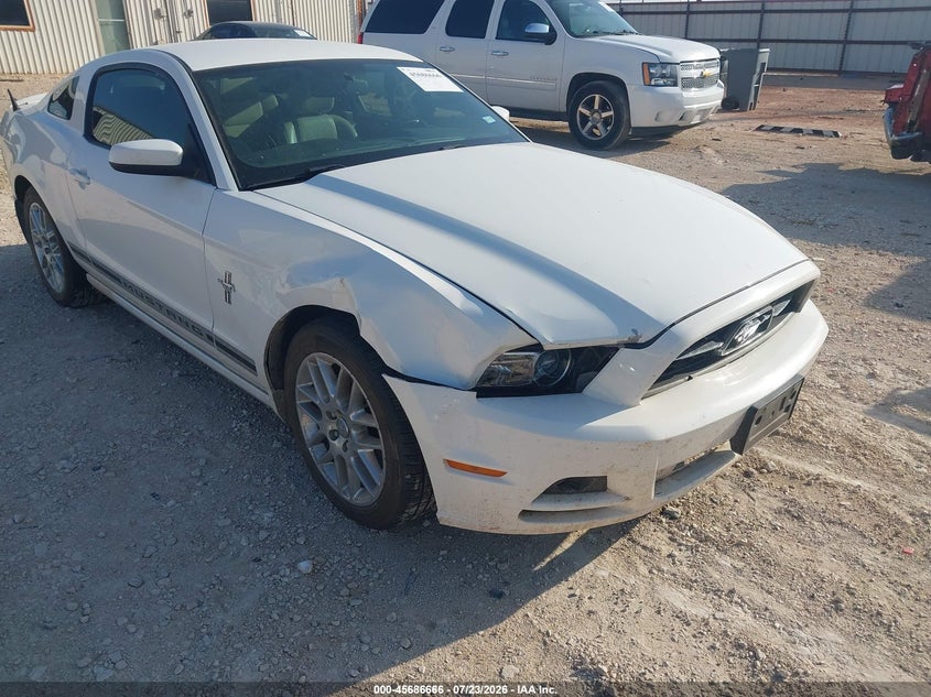2013 FORD MUSTANG auction photo 6