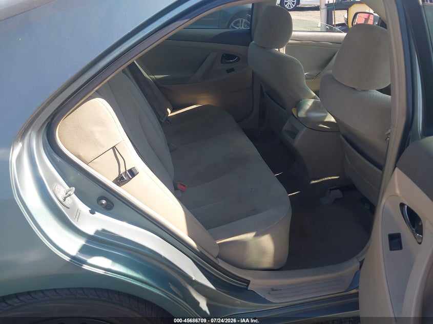 2009 TOYOTA CAMRY auction photo 8