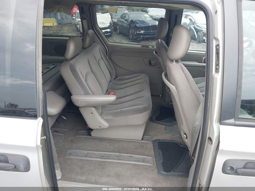 2002 CHRYSLER VOYAGER auction photo 8