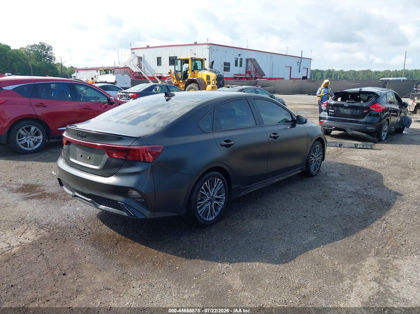 Фото 4 - KIA FORTE