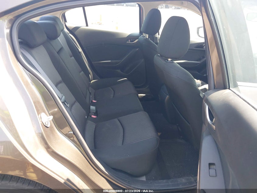 2015 MAZDA MAZDA3 auction photo 8