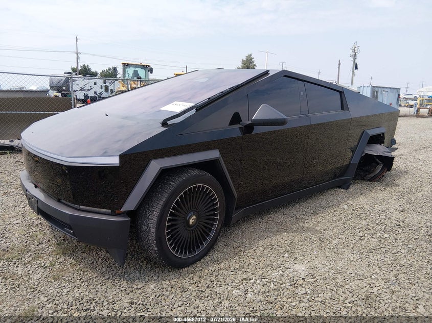 2025 Tesla Cybertruck All-Wheel Drive VIN: 7G2CEHEDXSA078146 Lot: 45687012