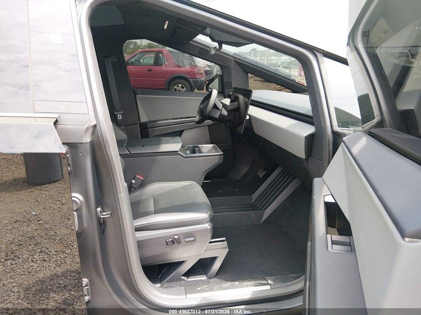 2025 Tesla Cybertruck All-Wheel Drive VIN: 7G2CEHEDXSA078146 Lot: 45687012