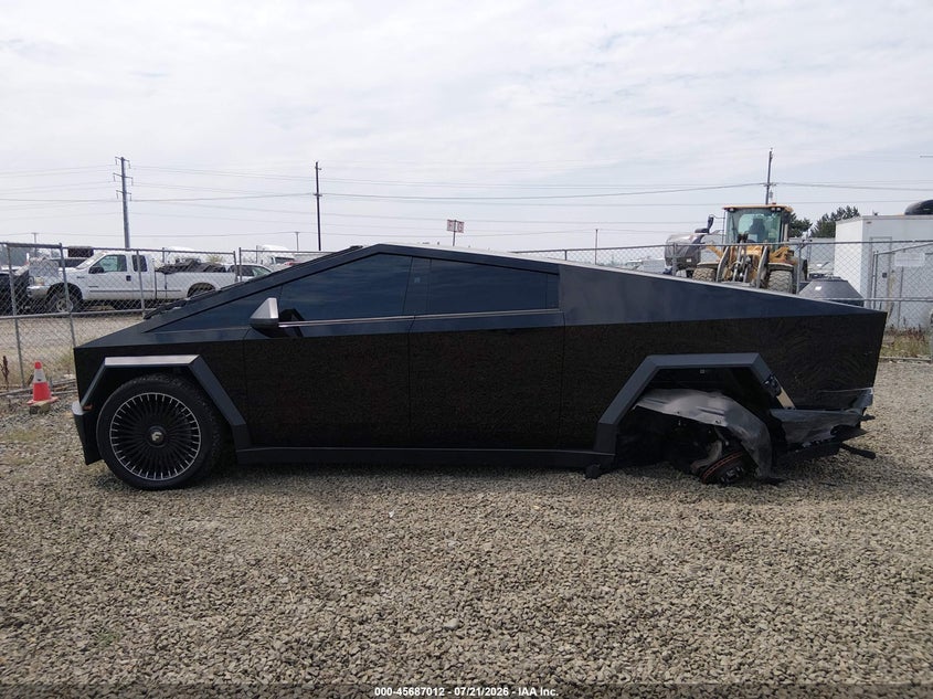 TESLA CYBERTRUCK - zdjęcie 14