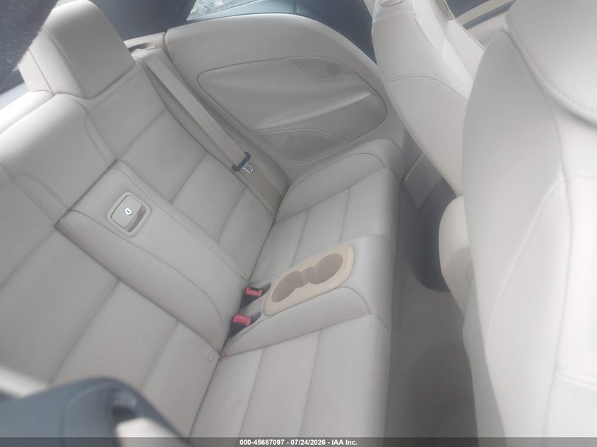 2011 VOLKSWAGEN EOS auction photo 8