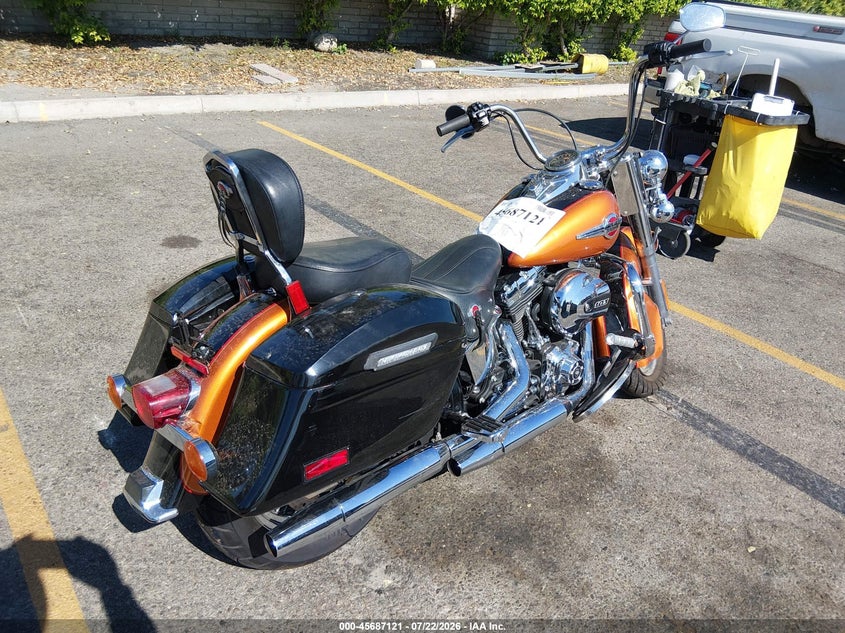 2016 HARLEY-DAVIDSON FLSTC auction photo 4