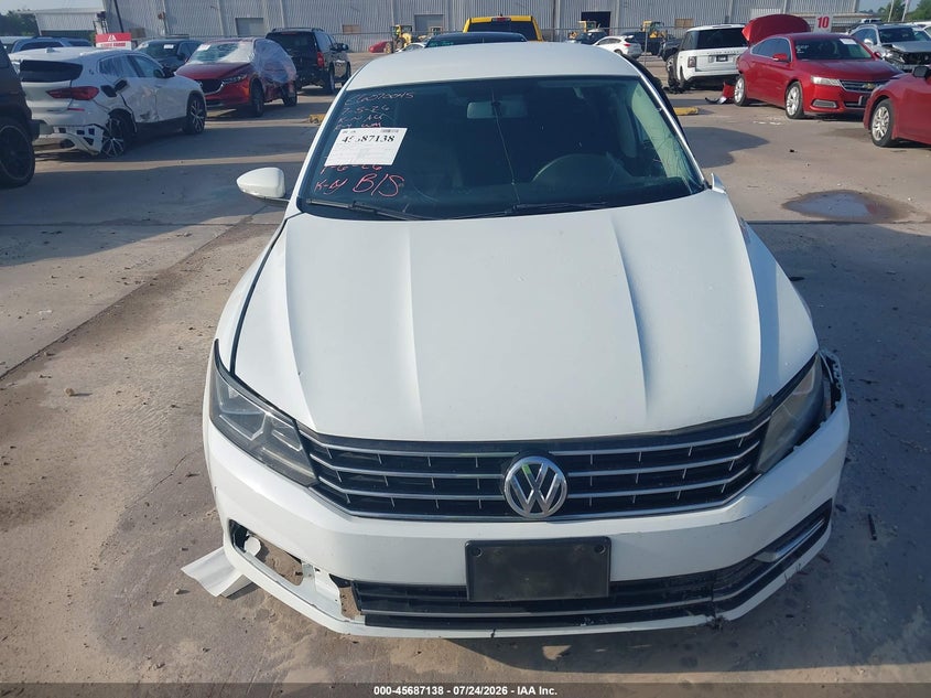 2016 VOLKSWAGEN PASSAT 1.8T S · Фото 12