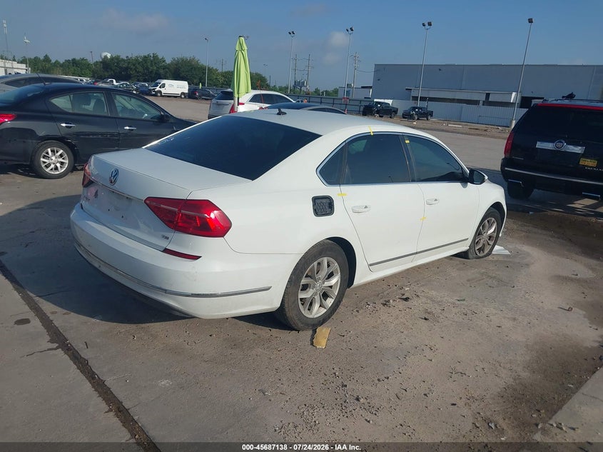 2016 VOLKSWAGEN PASSAT 1.8T S · Фото 4