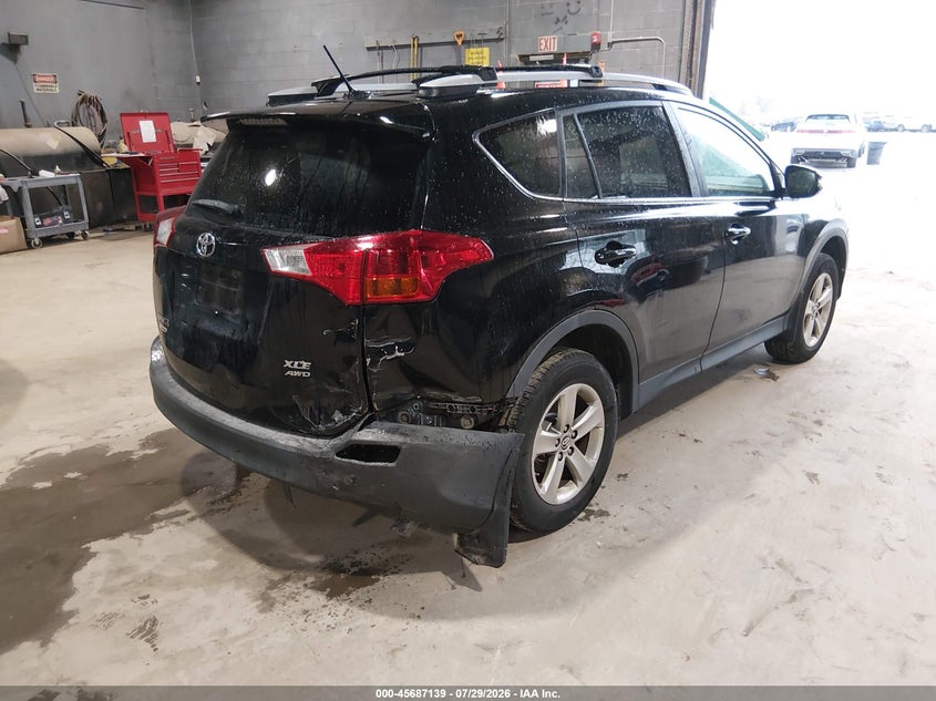 2015 TOYOTA RAV4 auction photo 4
