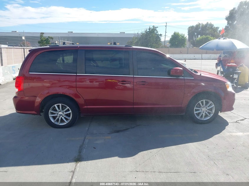 2018 Dodge Grand Caravan Sxt VIN: 2C4RDGCG9JR210214 Lot: 45687143