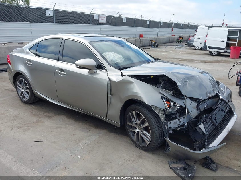 2018 LEXUS IS 300
