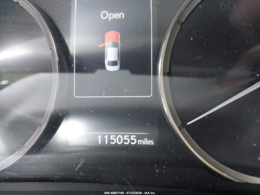 2018 LEXUS IS 300 · Фото 16