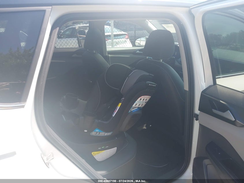 2023 VOLKSWAGEN TAOS auction photo 8