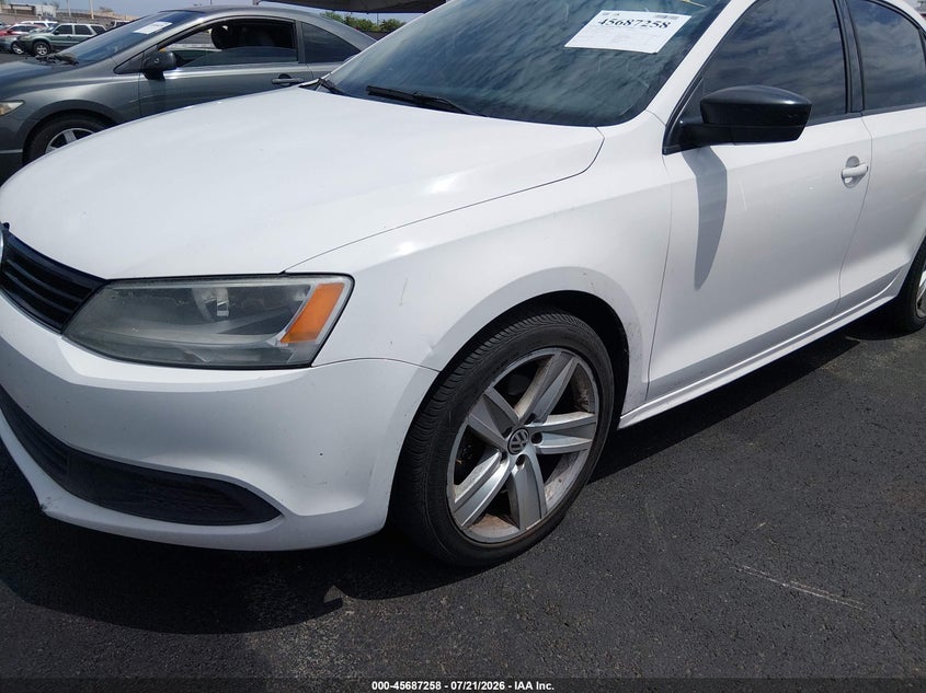 2012 Volkswagen Jetta 2.0L S VIN: 3VW2K7AJ1CM373873 Lot: 45687258