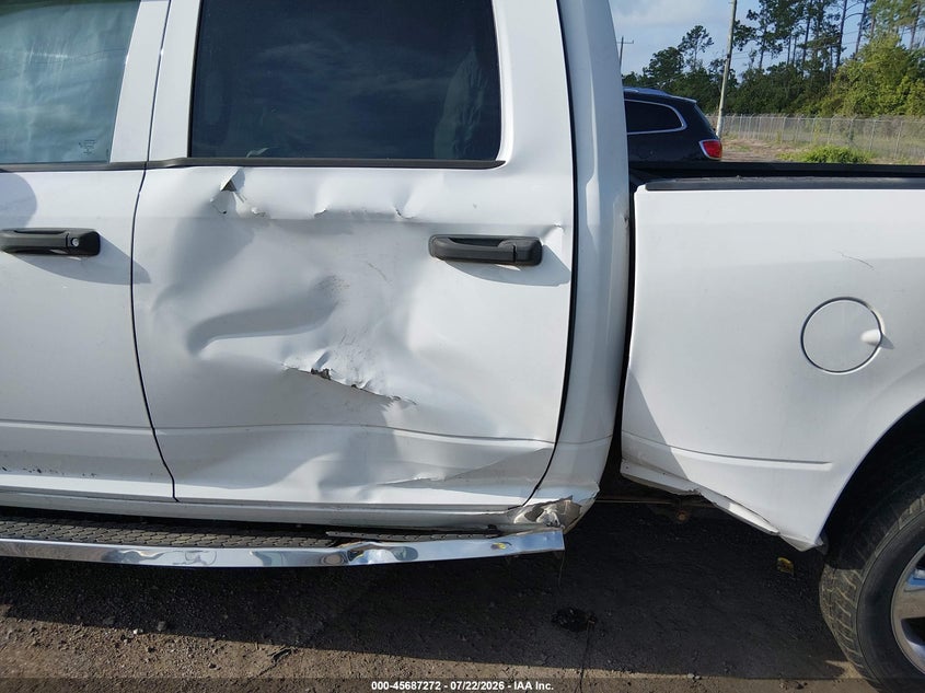 2014 RAM 1500 auction photo 6
