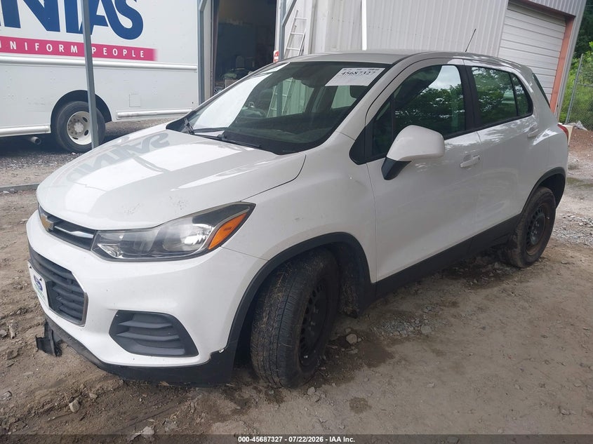 2018 CHEVROLET TRAX auction photo 2