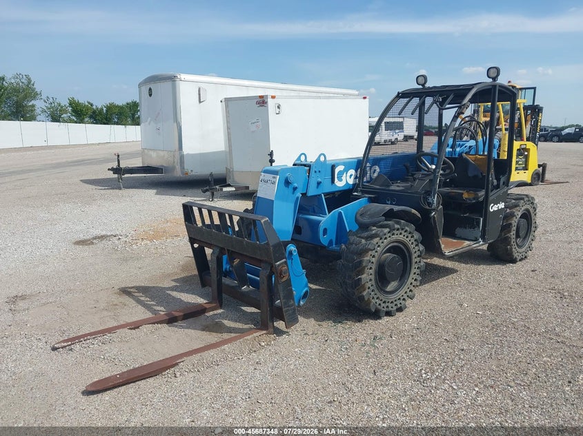 2011 GENIE GTH-5519 auction photo 2