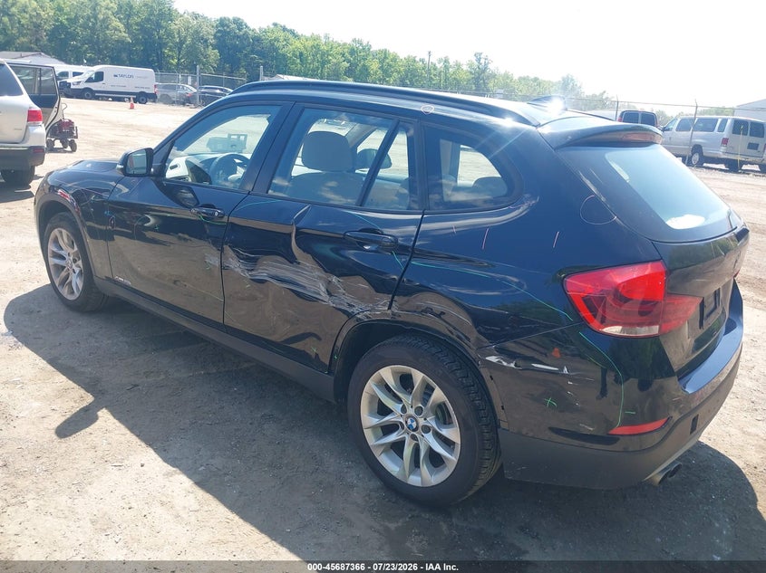 2015 BMW X1 auction photo 3