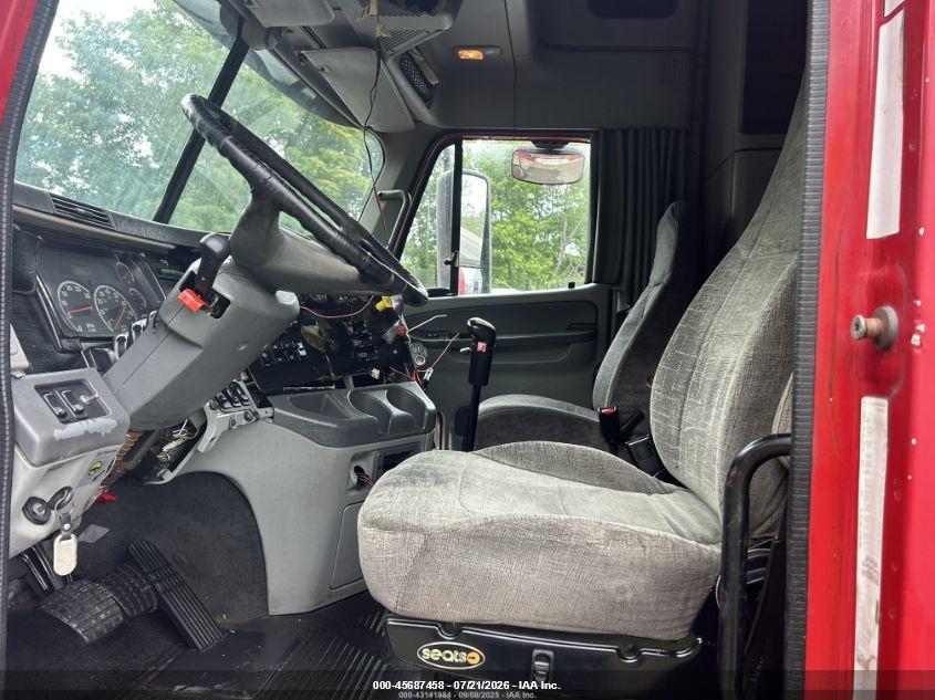 2006 FREIGHTLINER CONVENTIONAL auction photo 5