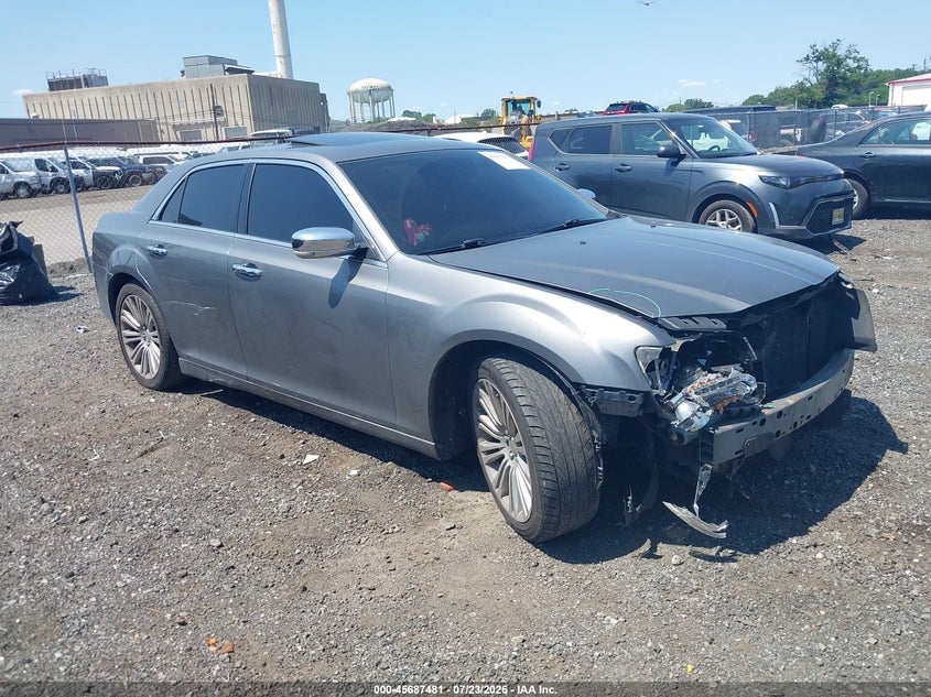2011 CHRYSLER 300C auction photo 1