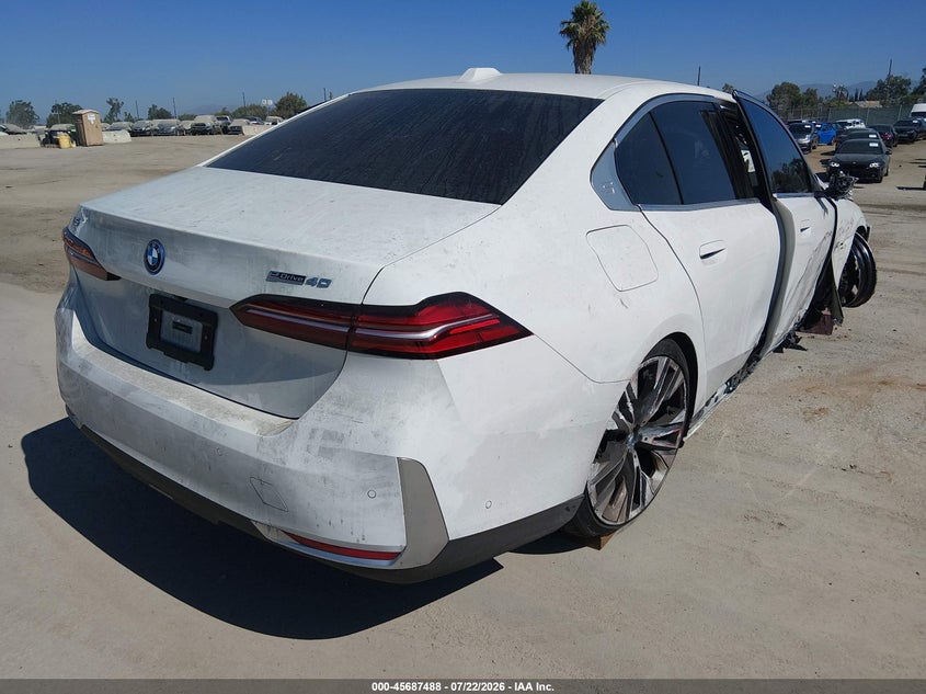 Vin: wby33fk0xrcp64100, lot: 46186095, bmw i5 edrive40 20244