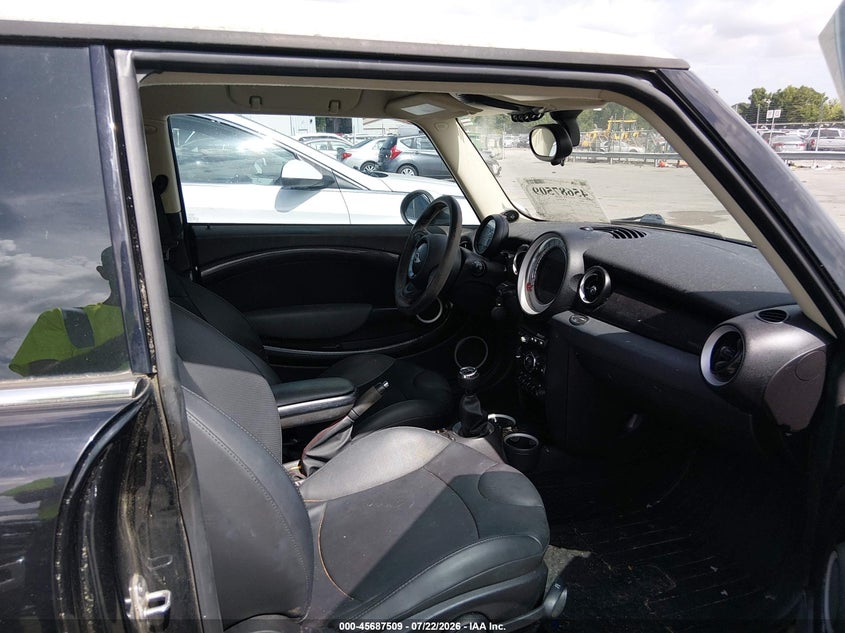 2012 MINI COOPER S auction photo 5
