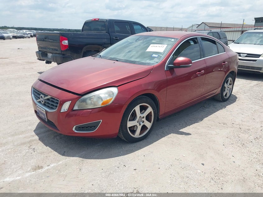 2013 VOLVO S60 auction photo 2