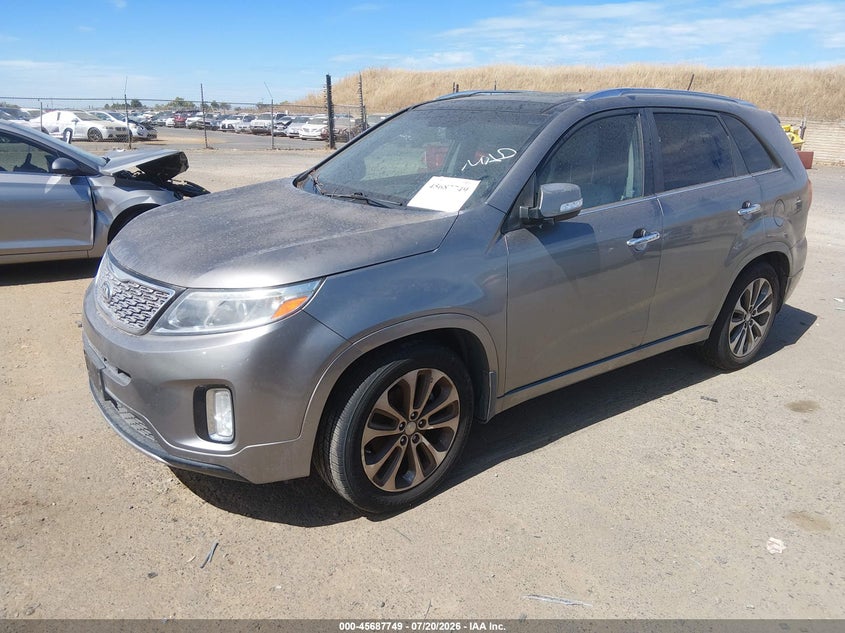 2014 KIA SORENTO auction photo 2