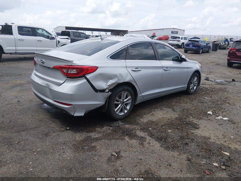 2017 HYUNDAI SONATA auction photo 4