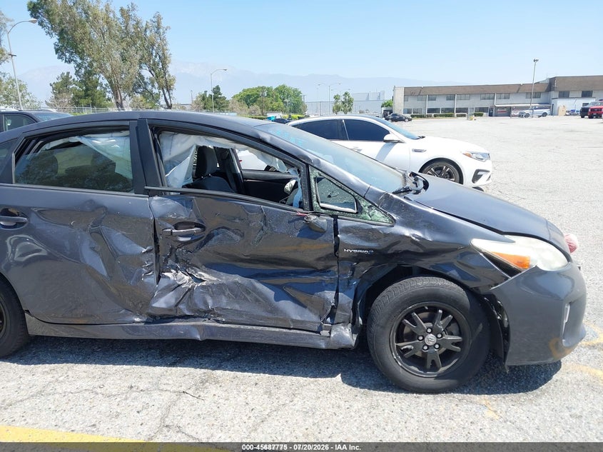 2014 TOYOTA PRIUS HATCHBACK 1.8L I-4 DOHC, VVT, 98HP