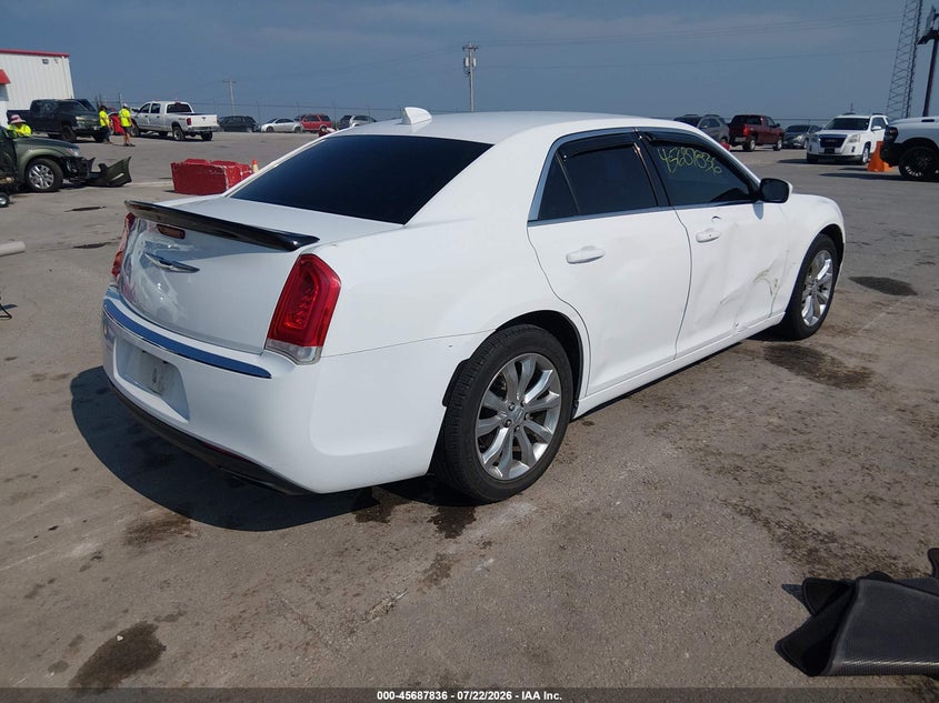 Vin: 2c3ccarg4fh831021, lot: 46186443, chrysler 300 limited 20154