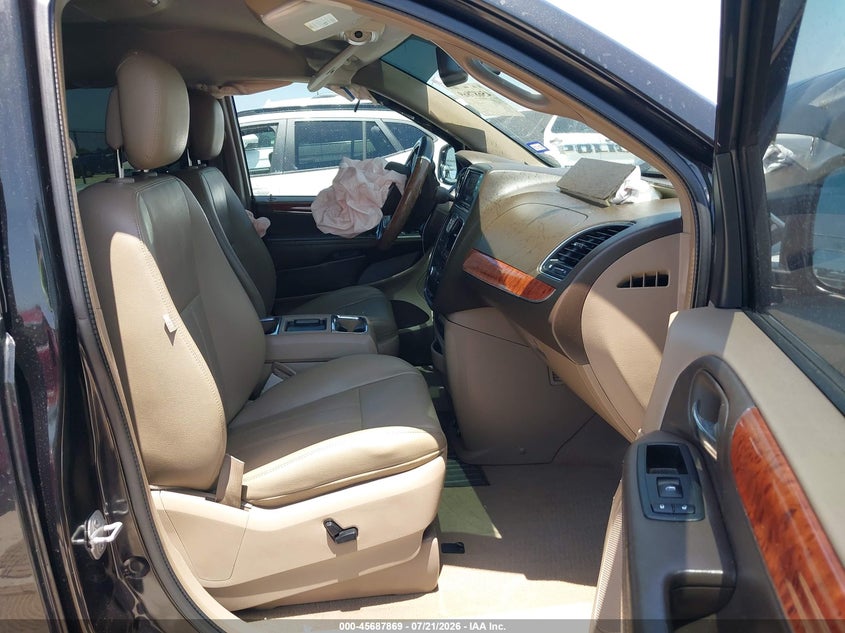 2014 Chrysler Town & Country Touring-L VIN: 2C4RC1CG3ER421687 Lot: 45687869