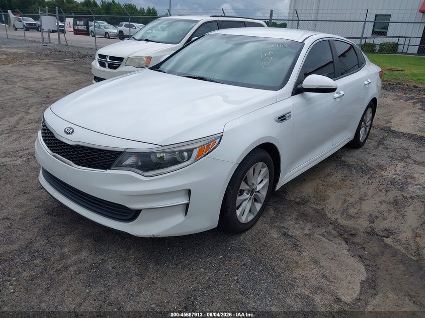 2018 Kia Optima, Обычный износ, IAAI, VIN 5XXGT4L37JG272256 — фото 2